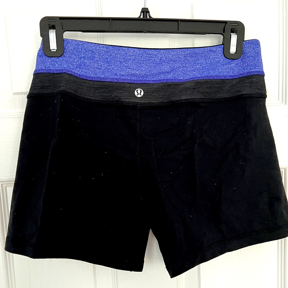 Lulu lemon medium spandex shorts